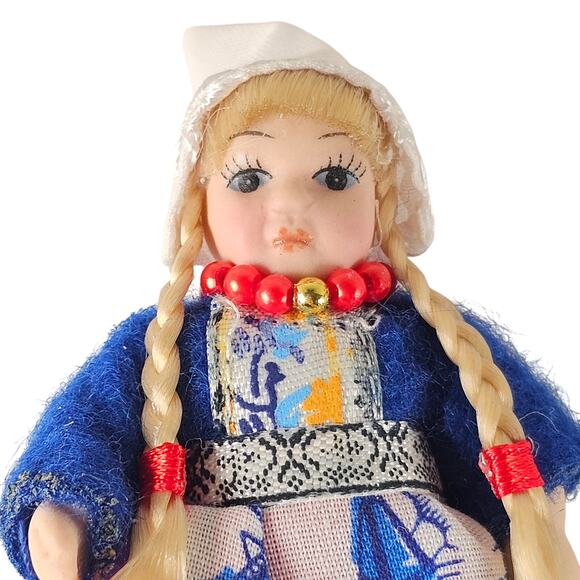 Vintage Dutch Girl Keychain Doll in Traditional Dress Braids Wooden Shoes 3" - Picture 5 of 11